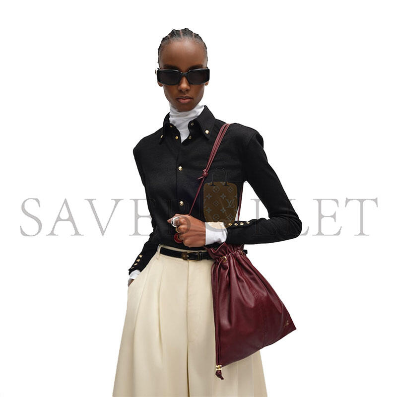Ce1i*e small crystal pouch handbag 123662j79.28po (32*29*0.5cm)